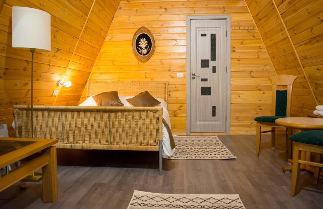 Casute Din Lemn Hotel Jiblea Veche Ngoại thất bức ảnh