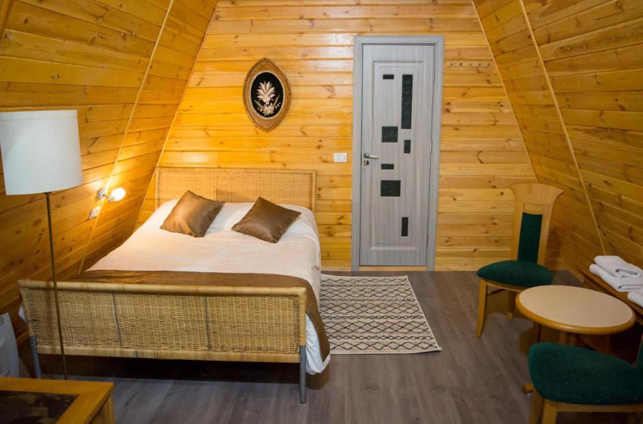 Casute Din Lemn Hotel Jiblea Veche Ngoại thất bức ảnh